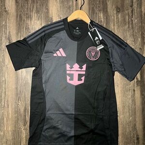 Adidas Men's Black and Pink Team Jersey